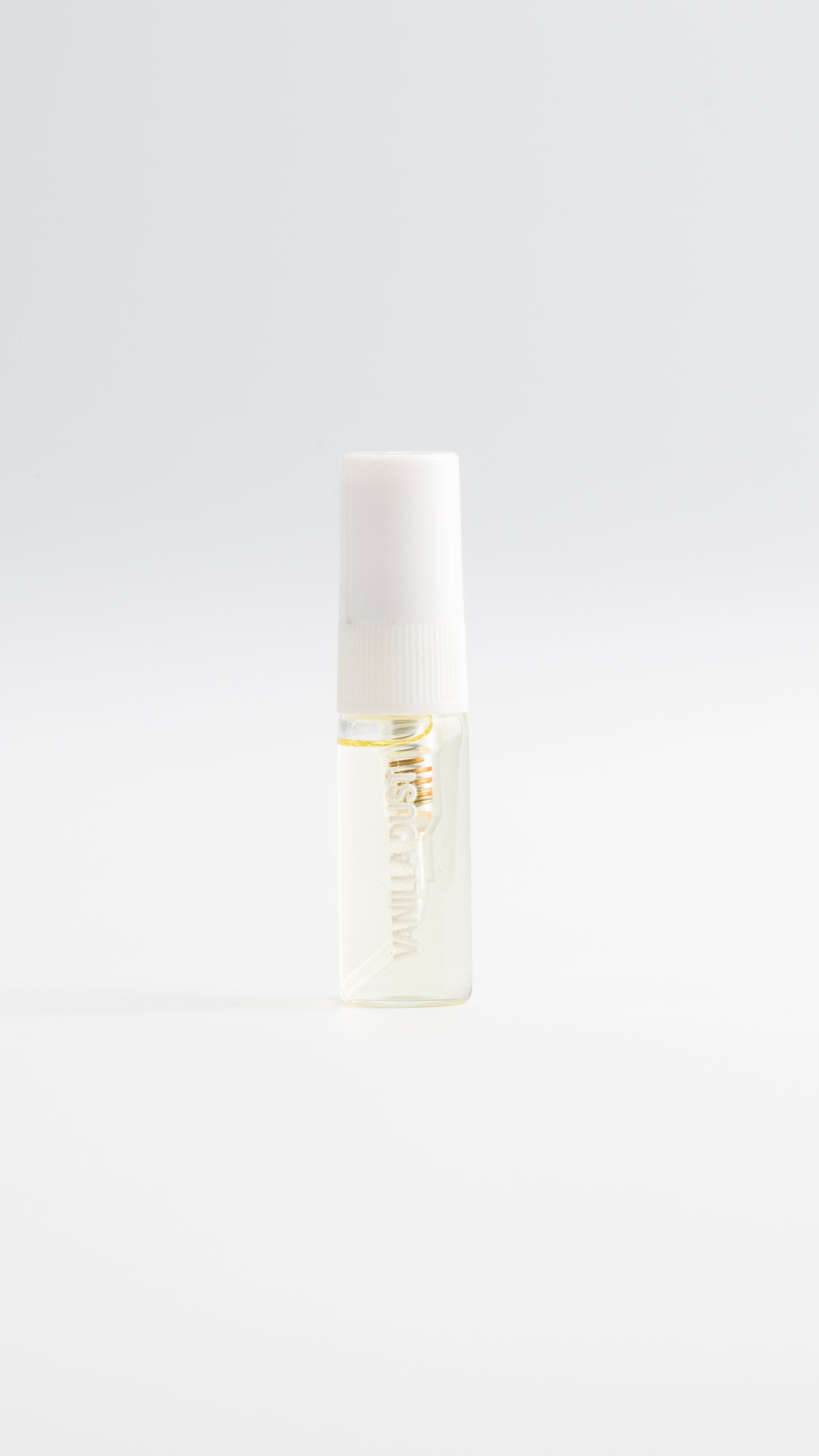 Vanilla Dust and The Library 2ml Sample